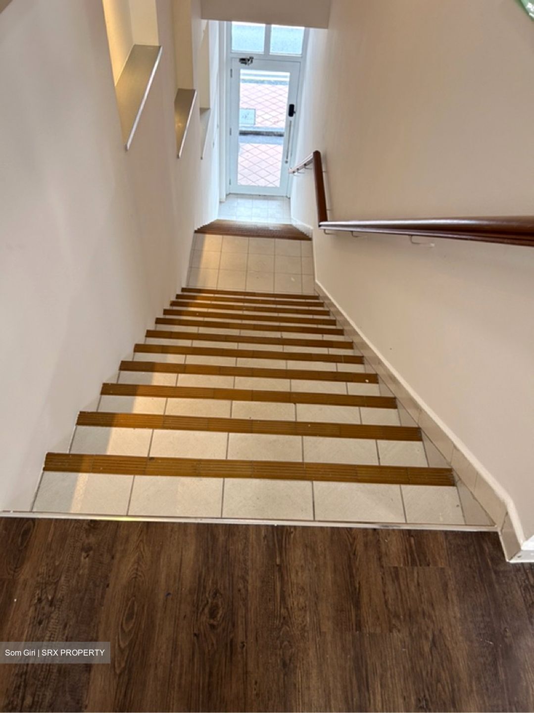 Upper Cross Street (D1), Office #503547781